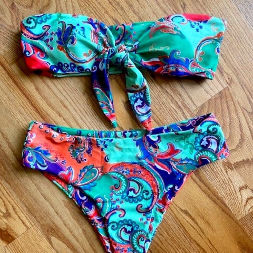 BRAND NEW Shein Green Paisley Bikini Size L